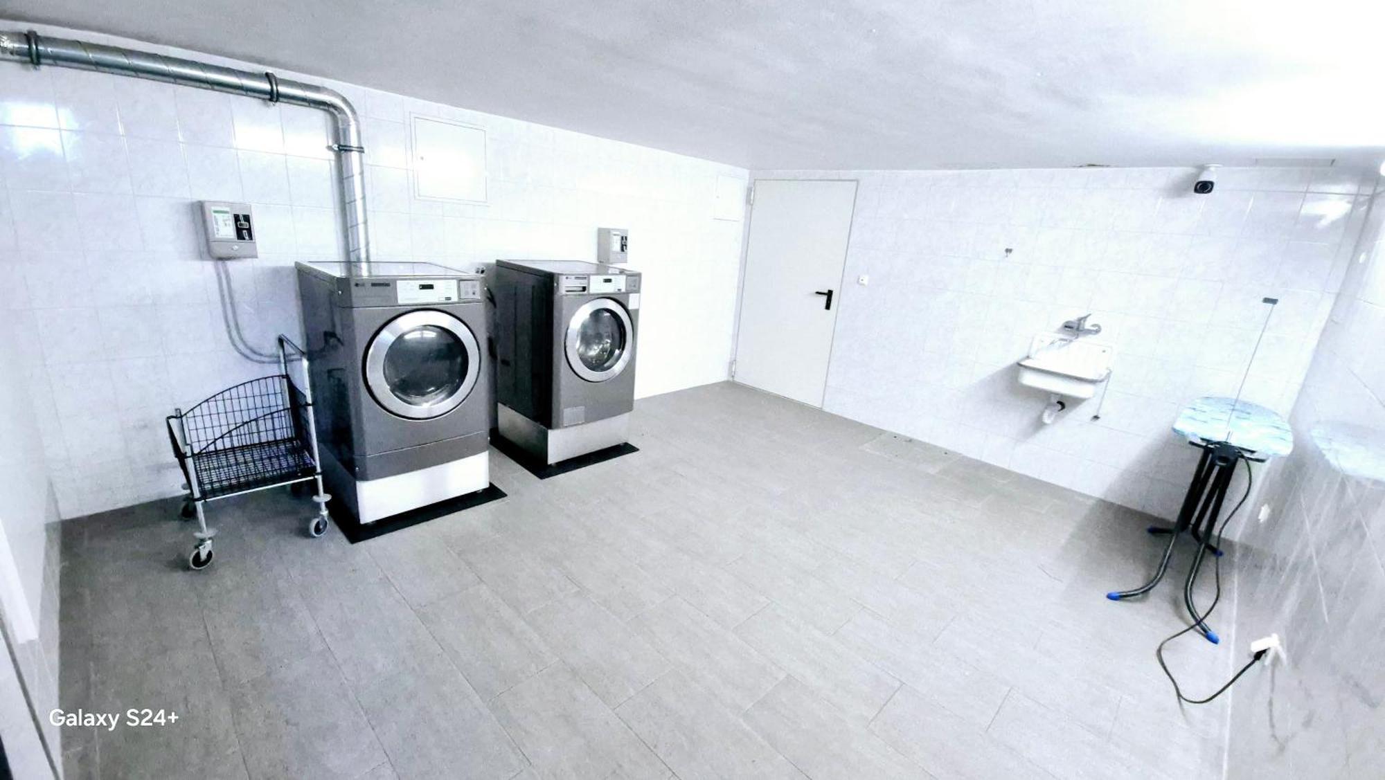 Moderne Mit Klima, Perfekter Anbindung Ins Zentrum Und Kostenlose Parkplaetze! Vienna